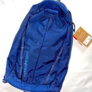 Patagonia Atom 16L pack- Navy